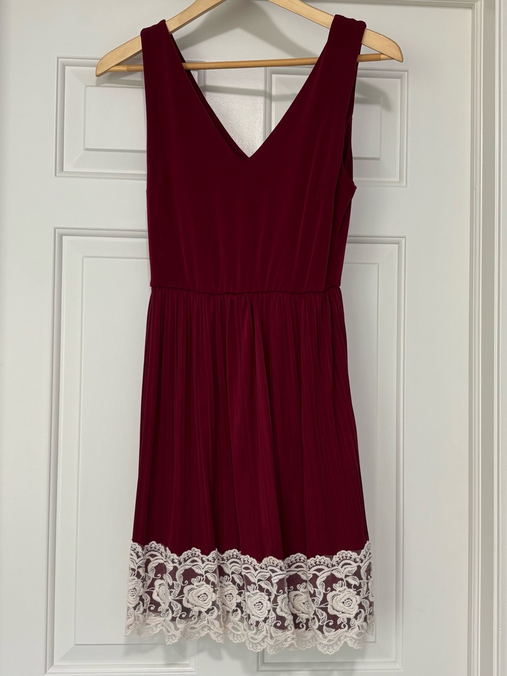 Burgundy V-Neck Pleated Mini Dress by Yellow Star with Cream Lace Trim Size M